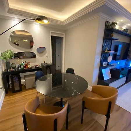 3br Luxo Com 2 Garagens Na Localização *