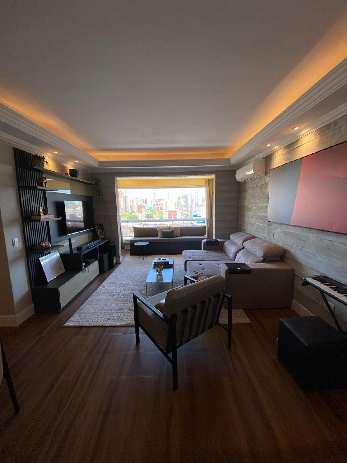 Apartment Luxury 3br With 2 Garages In The Location